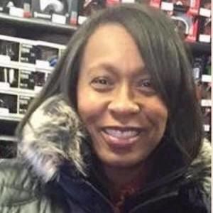 Meet your Posher, Dionne